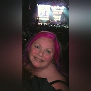 Meet your Posher, Courtney